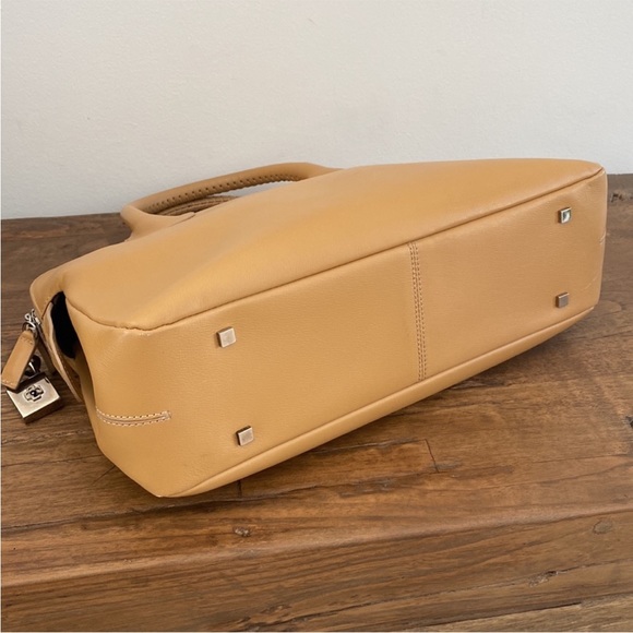 Bally bag! Camel color! - Picture 11 of 11